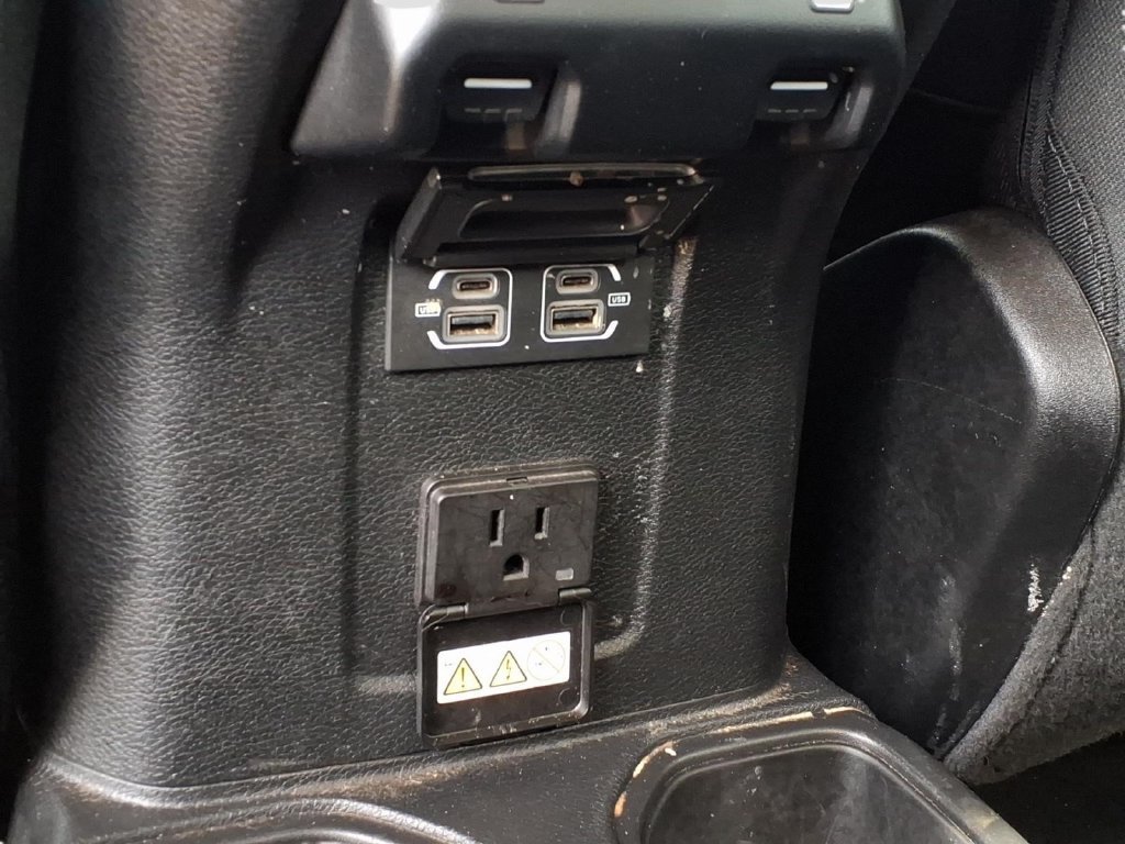 Used 2023 Jeep Gladiator Overland AWD/4WD image 21