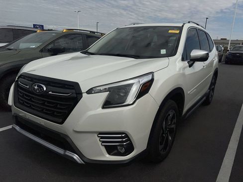 Certified 2023 Subaru Forester Touring w/ Popular Package #2 AWD/4WD image 2