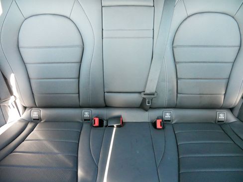 Used 2022 Mercedes-Benz GLC 300 4MATIC image 13