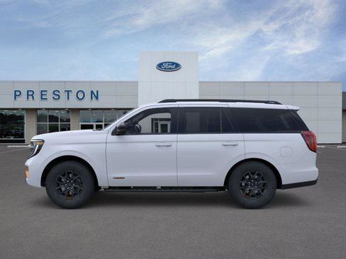 New 2026 Ford Expedition Tremor image 3