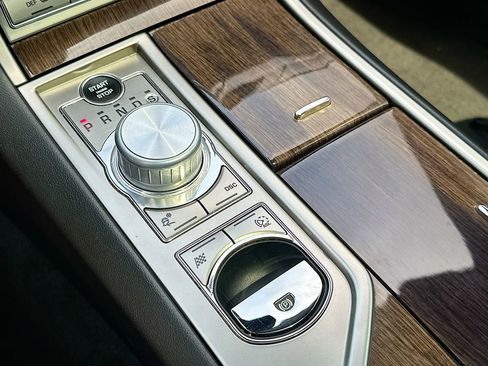 Used 2011 Jaguar XF Supercharged image 22