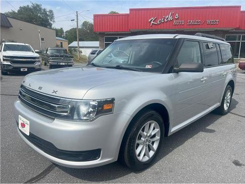 Used 2019 Ford Flex SE image 11