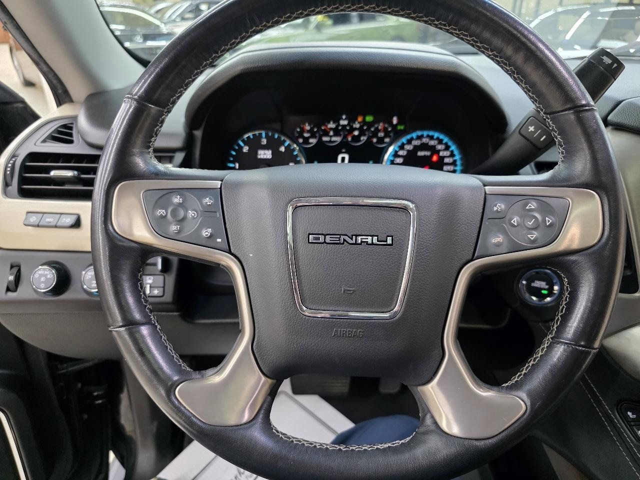 Used 2019 GMC Yukon Denali w/ Open Road Package AWD/4WD image 31