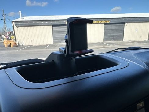 Used 2015 Jeep Wrangler Unlimited Sahara w/ Connectivity Group image 19