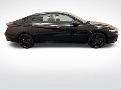 New 2026 Hyundai Elantra Sport FWD image 4