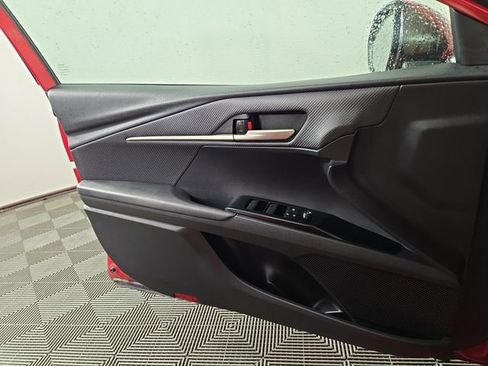 Used 2025 Toyota Camry SE FWD image 30