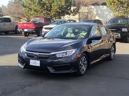 Used 2018 Honda Civic EX image 4