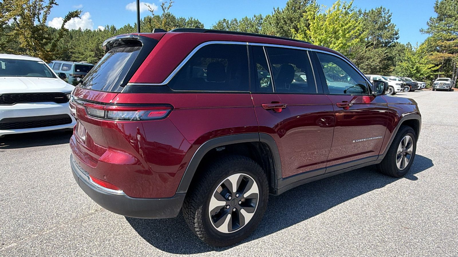 Used 2024 Jeep Grand Cherokee Limited 4xe AWD/4WD image 8