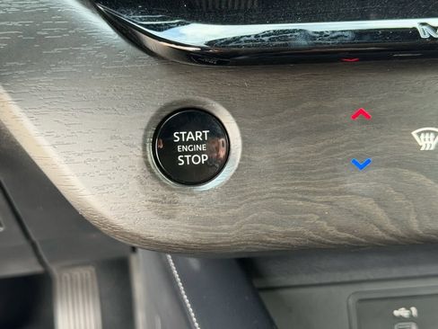 Certified 2025 Nissan Murano SL image 30