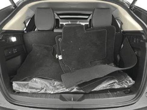 Used 2024 MAZDA CX-90 Plug-In Hybrid w/ Premium Pkg AWD/4WD image 12