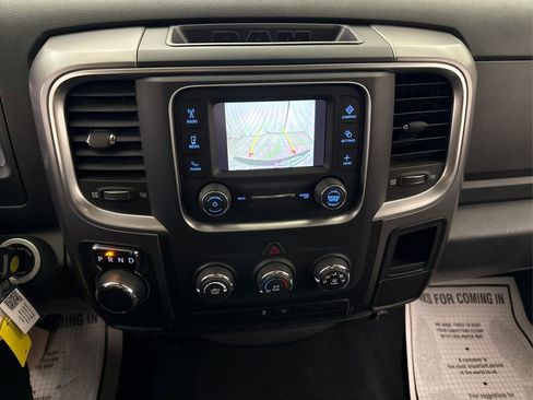 Used 2022 RAM 1500 Classic SLT image 31