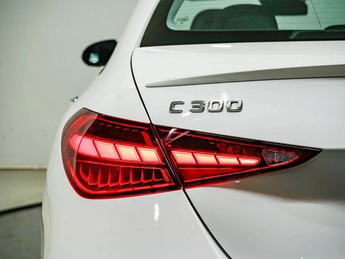 Used 2025 Mercedes-Benz C 300 Sedan image 9