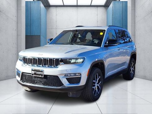 Used 2024 Jeep Grand Cherokee Limited image 22