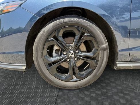 Used 2025 Honda Accord SE image 13