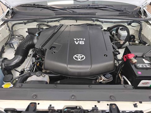 Used 2008 Toyota Tacoma PreRunner RWD image 9
