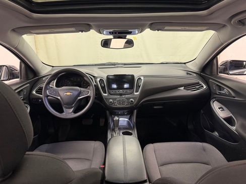 Used 2019 Chevrolet Malibu LT FWD image 19