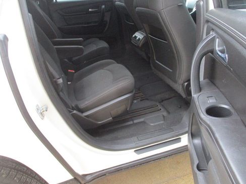 Used 2015 GMC Acadia SLE AWD/4WD image 21