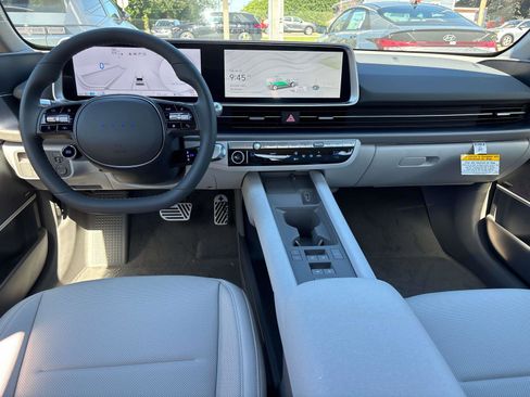 New 2025 Hyundai Ioniq 6 Limited image 4