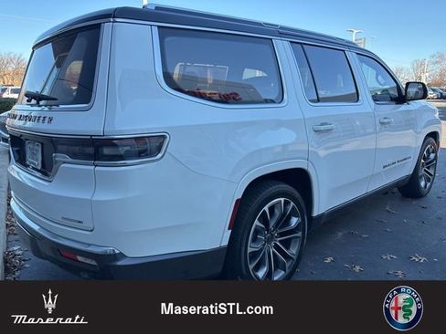 Used 2022 Jeep Grand Wagoneer Series III image 5