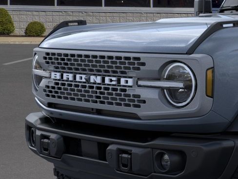 New 2025 Ford Bronco Badlands AWD/4WD image 19