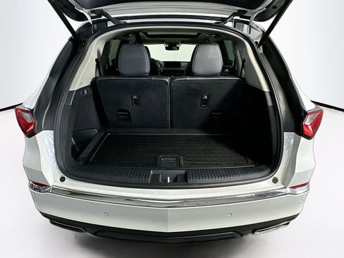 Used 2023 Acura MDX SH-AWD w/ Technology Package image 31