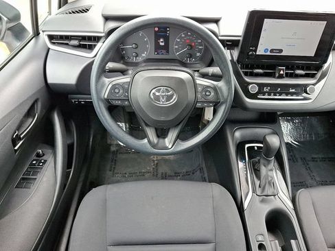 Used 2024 Toyota Corolla LE FWD image 11