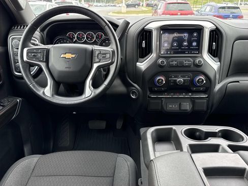 Used 2022 Chevrolet Silverado 1500 LT w/ Bed Protection Package AWD/4WD image 8