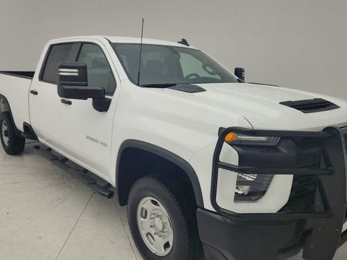 Used 2017 Chevrolet Express 3500 Extended RWD image 1