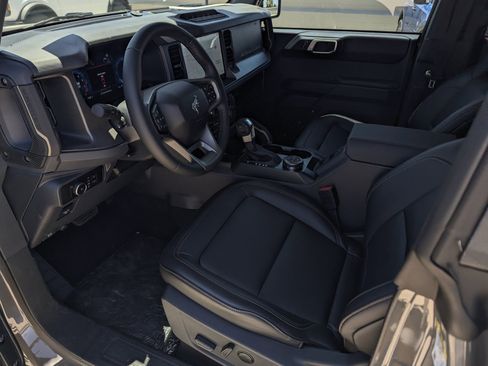 New 2026 Ford Bronco Badlands AWD/4WD image 9