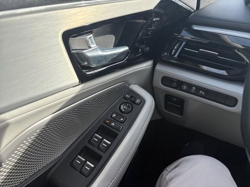 Used 2024 Acura MDX w/ Technology Package image 12