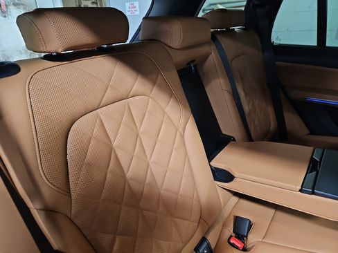 New 2026 BMW X5 xDrive40i w/ Climate Comfort Package AWD/4WD image 12