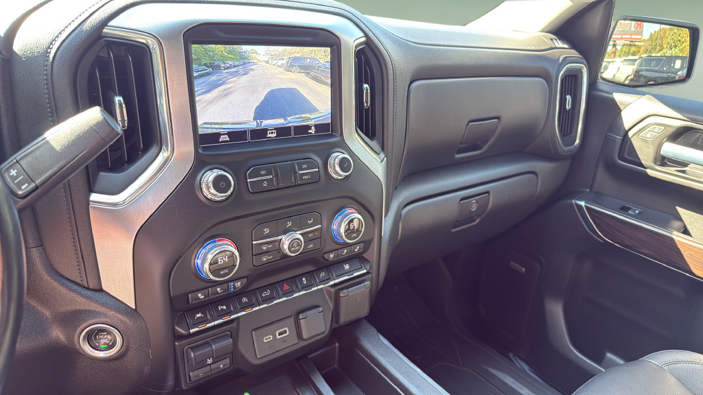 Used 2021 GMC Sierra 1500 SLT w/ SLT Premium Plus Package AWD/4WD image 33