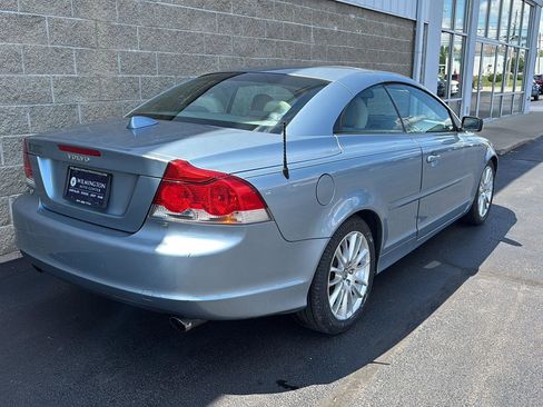 Used 2007 Volvo C70 T5 FWD image 3