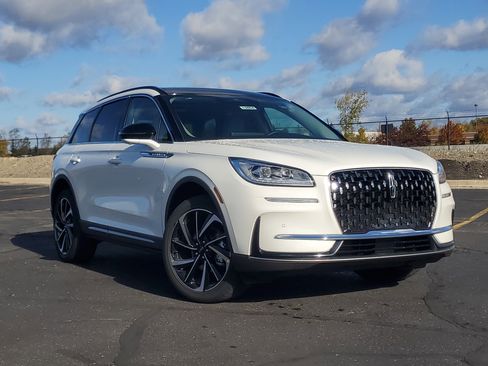 New 2026 Lincoln Corsair Reserve image 1