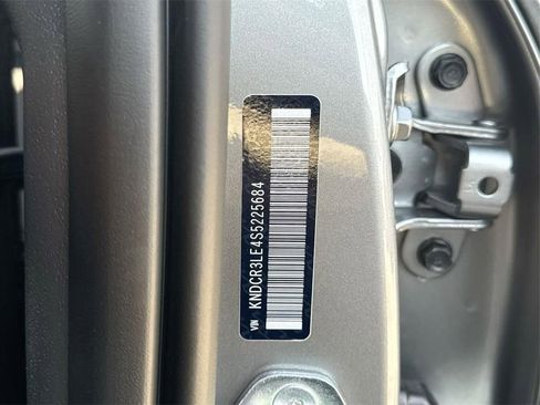 Certified 2025 Kia Niro EX image 39