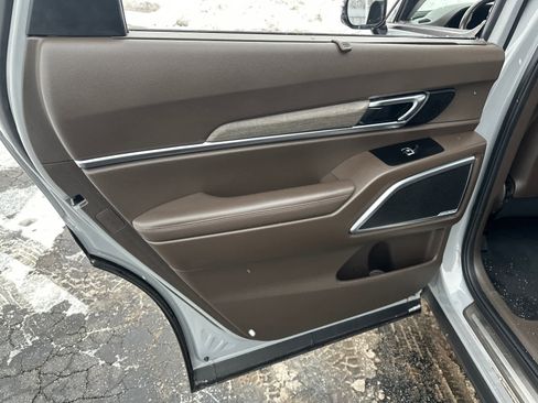 Used 2022 Kia Telluride SX w/ Nightfall Edition Package image 32