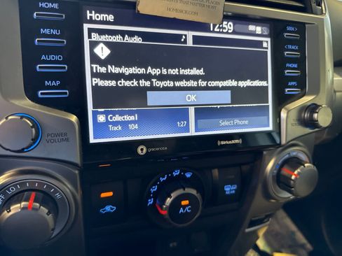 Used 2021 Toyota 4Runner SR5 AWD/4WD image 22