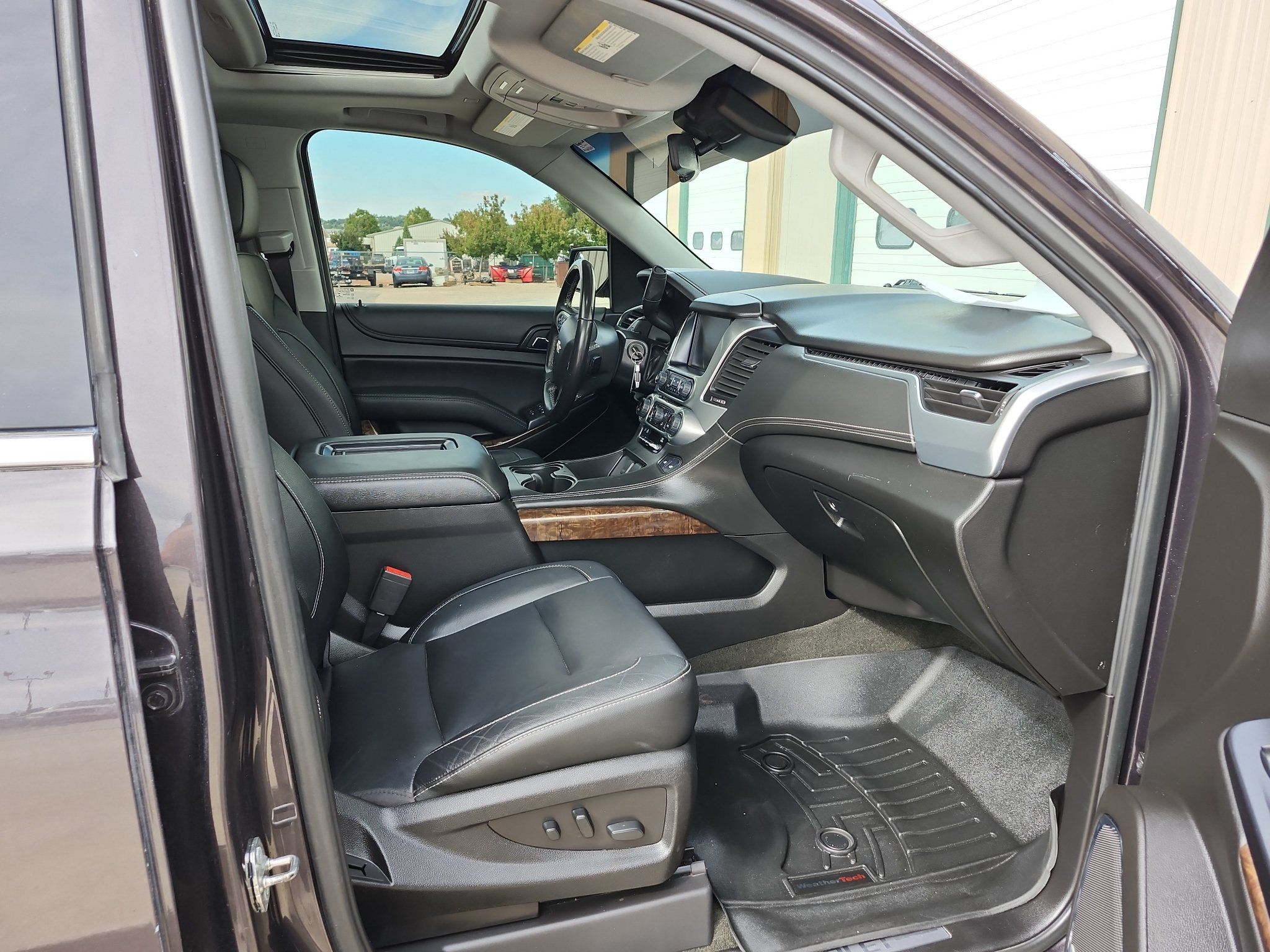 Used 2018 Chevrolet Tahoe LT AWD/4WD image 16