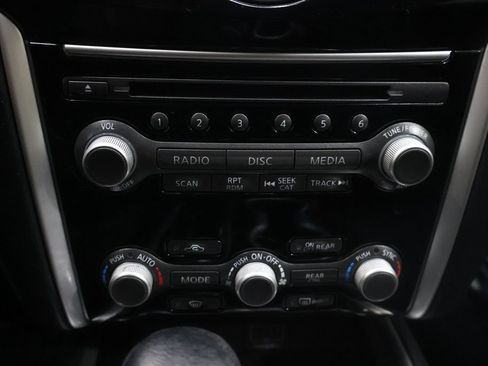 Used 2019 Nissan Pathfinder SV w/ Cargo Package image 22