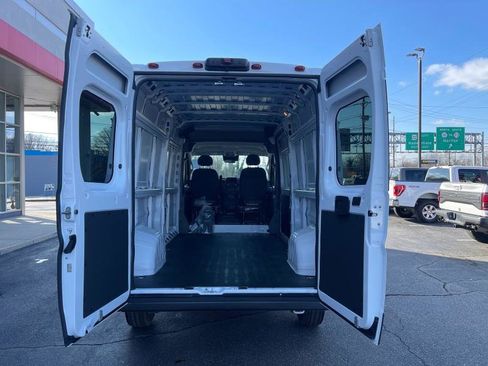 Used 2023 RAM ProMaster 2500 image 37
