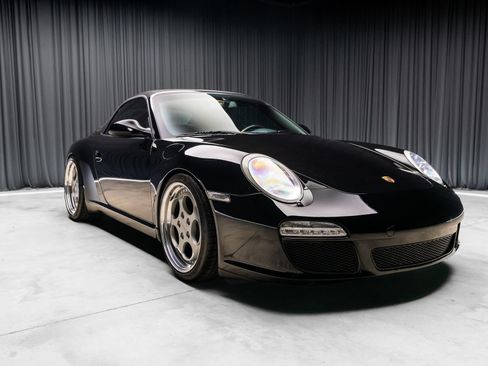 Used 2009 Porsche 911 Carrera RWD image 26
