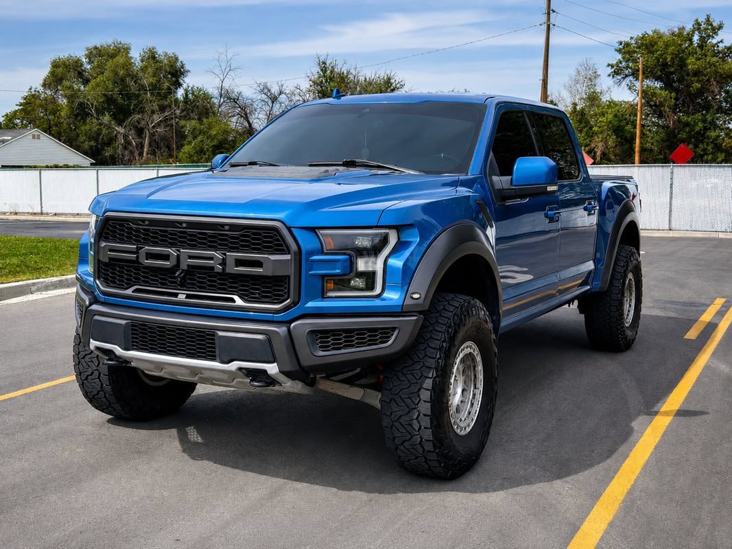 Used 2019 Ford F150 Raptor w/ Equipment Group 802A Luxury AWD/4WD image 1