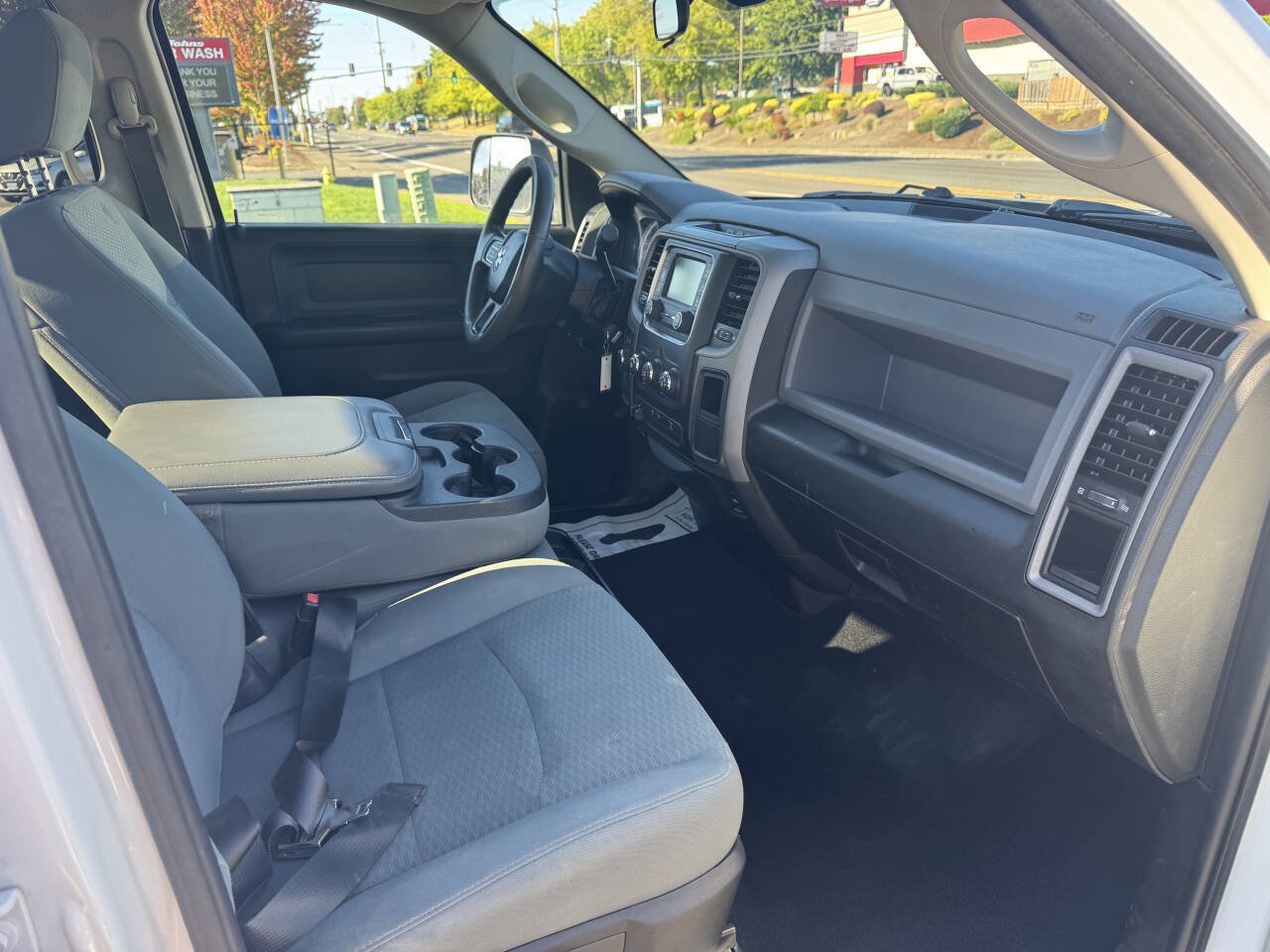 Used 2018 RAM 2500 Tradesman w/ Chrome Appearance Group AWD/4WD image 13