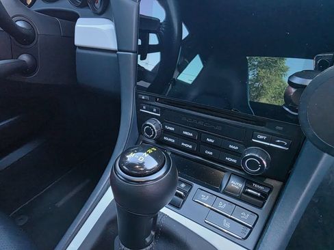Used 2017 Porsche 911 Carrera 4S AWD/4WD image 28