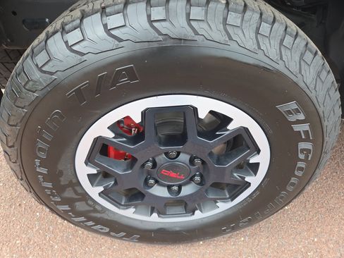 Used 2024 Toyota Tacoma TRD Off-Road AWD/4WD image 10