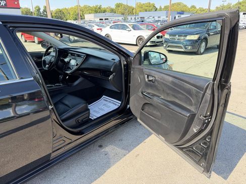 Used 2015 Toyota Avalon XLE Premium FWD image 9