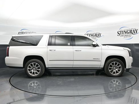 Used 2020 GMC Yukon XL Denali w/ Enhanced Security Package RWD image 8