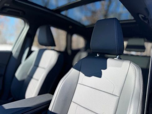 Certified 2025 BMW X1 xDrive28i w/ Technology Package image 16