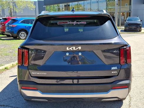 Certified 2025 Kia Sorento S AWD/4WD image 5