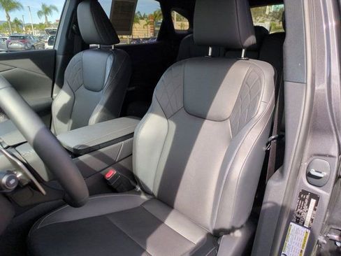 Used 2025 Lexus RX 350 FWD w/ Accessory Package image 11